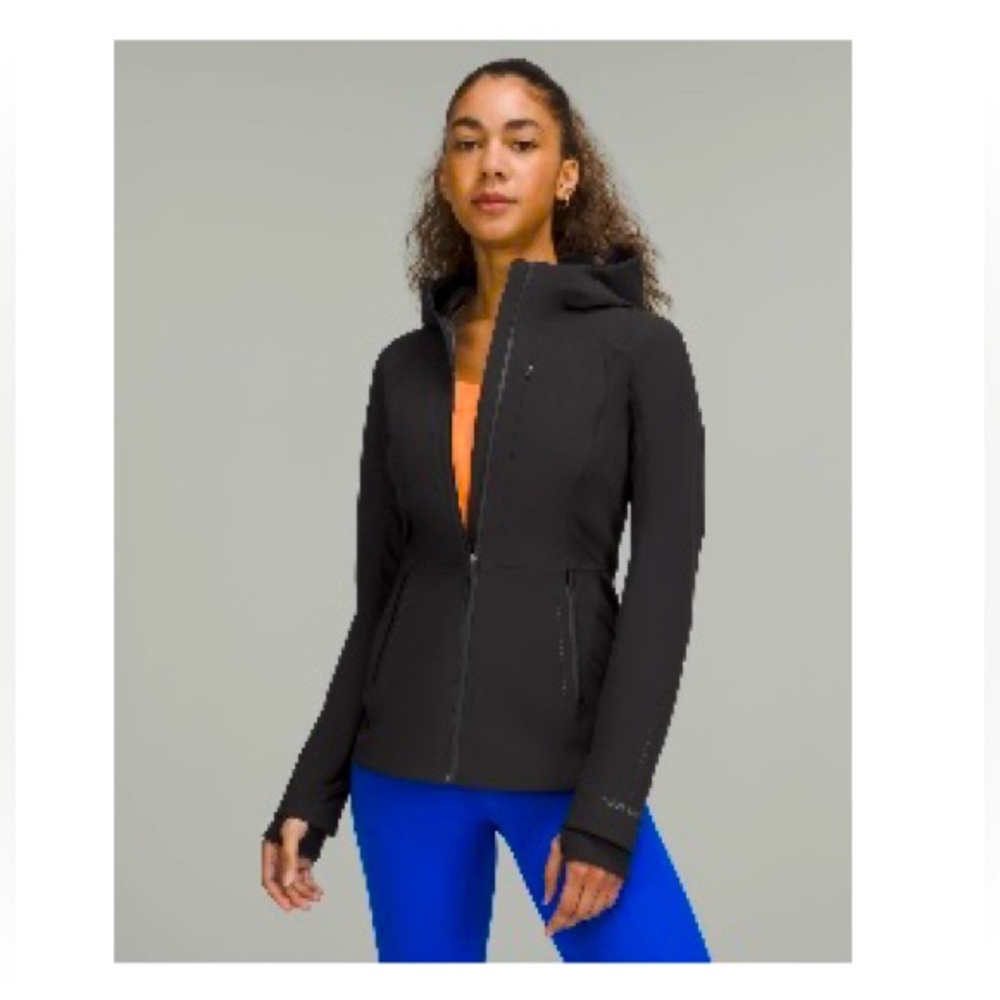 Lululemons Cross Chill Jacket Size 6
